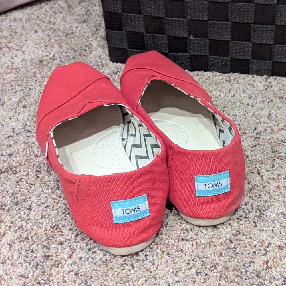 Toms Red Canvas Slip-On Shoes - Picture 3 of 3